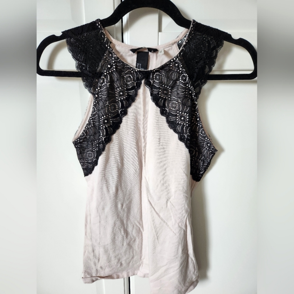 H&M Light pink lace top